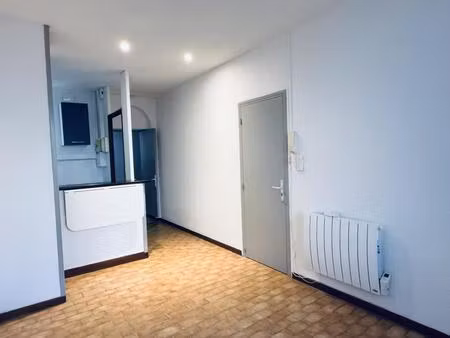 appartement t2 petite résidence proche grand bassin castelnaudary