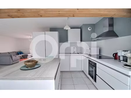 location appartement  m² t-3 à chens-sur-léman  2 125 €