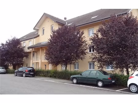 location appartement  m² t-2 à douvaine  900 €
