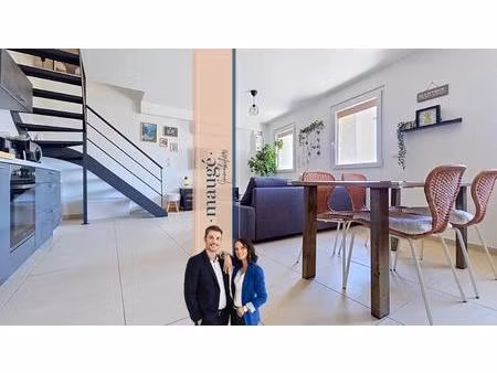 appartement - duplex - 2 chambres - cave - place de parking privative - proche commodités