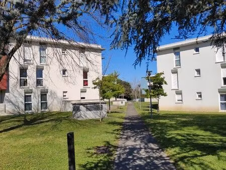t2 très calme limite mérignac haillan bx caudéran avec terrasse
