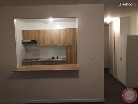 studio 1 pièce 35 m²