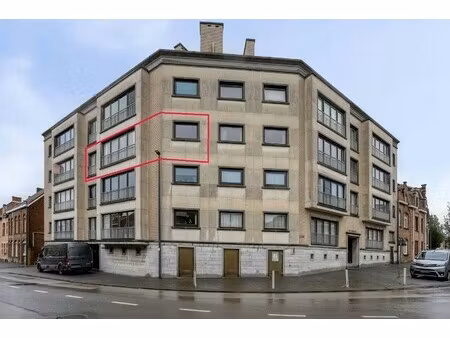 appartement met vier kamers en garage te koop in ieper