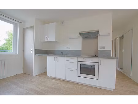 location appartement  62.41 m² t-3 à montdidier  670 €