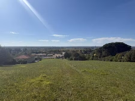beau terrain viabilisé pompignan