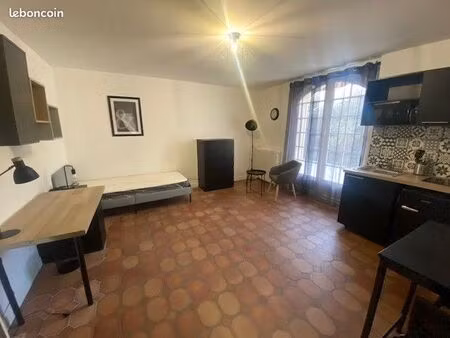studio meublé