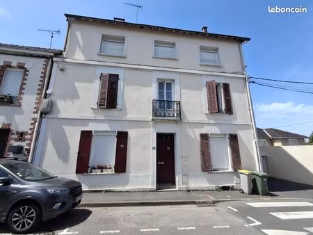 immeuble 9 pièces 161 m²
