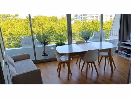 appartement 40 m² - résidence avec piscine - la grande motte