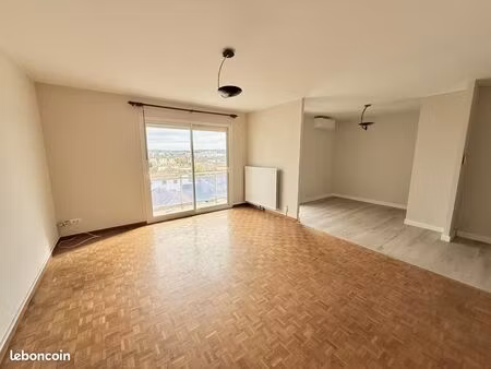 appartement 3 pièces 81 m²