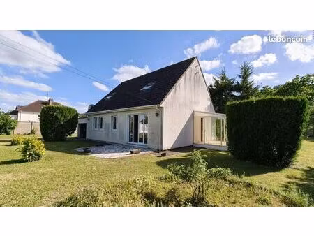 maison 8 pièces 125 m²