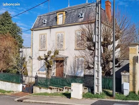 maison 6 pièces 225 m²