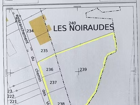 terrain de 2031 m² à frotey-les-vesoul