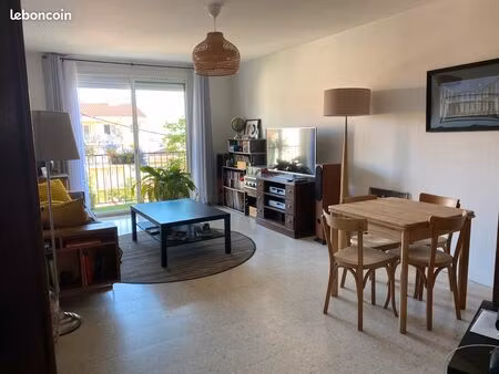appartement t3 avec balcon et garage