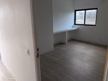bureaux 75m² (+75m² possible)