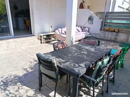 bas de maison moderne – terrasse 40 m²  garage 20 m² aménageable  2 parkings