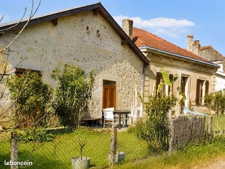 maison en pierre – 120 m² – 3 chambres – grand garage – jardin