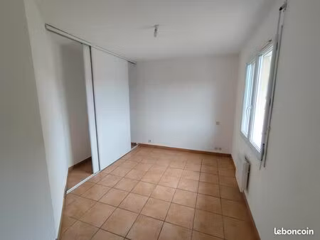bureau 95 m²