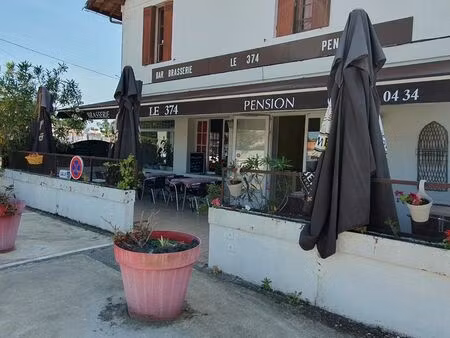 a vendre- bar restaurant-pension licence 4