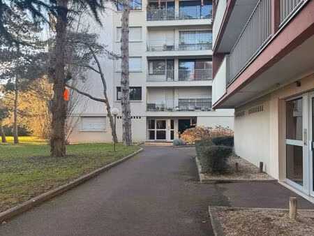 f2 ermont
