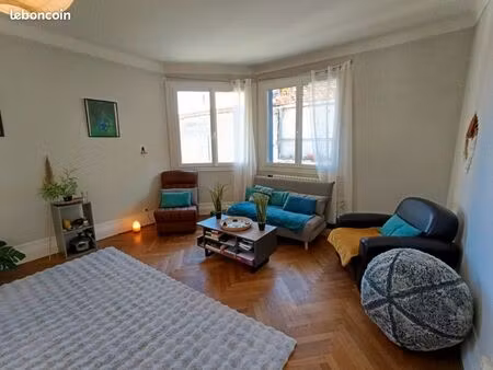 maison de ville 200 m2 - 6 chambres sigoules