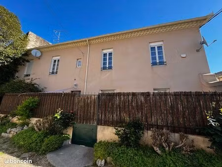 maison vigneronne meublée avec patio