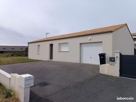 location maison individuelle 82 m²  3 chambres + garage