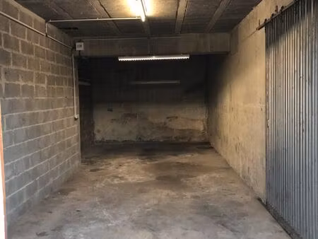 garage 34m² bourg les valence
