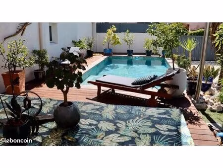 maison de village de 160 m2 en plein coeur de bassan avec son jardin et sa magnifique pisc