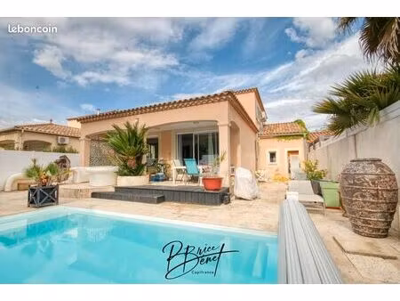mas 4 pièces 148 m²