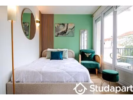 chambre 1 pièce 18 m²