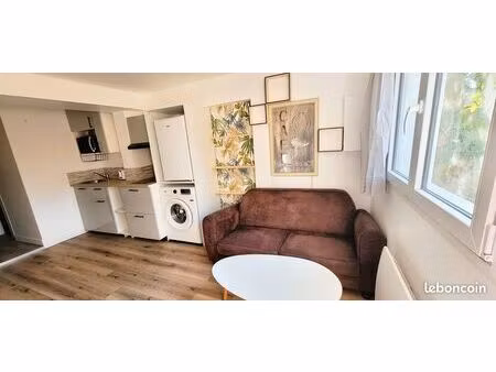 studio 22 m2  meublé  terrasse lumineuse