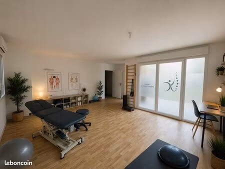 local d'activité professionnel à châteaubourg à vendre
