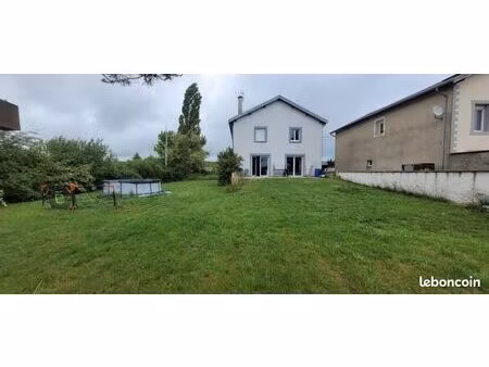 maison de village 7 pièces 170 m²