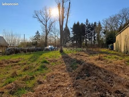 terrain 1 045 m² val d anast