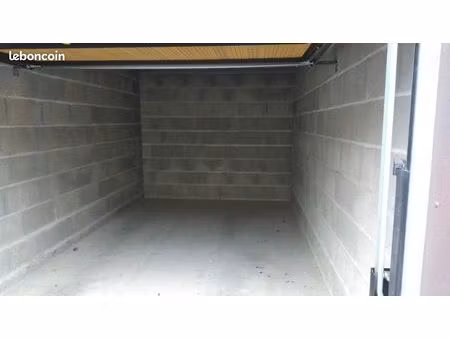 location de garage chateaugiron