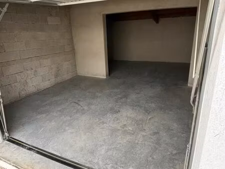 location box / garage