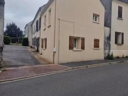 maison 4 pièces 90m2 + jardin + dépendances