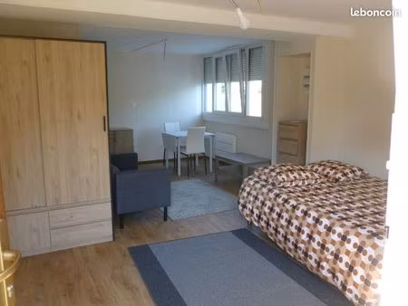loue studio meublé