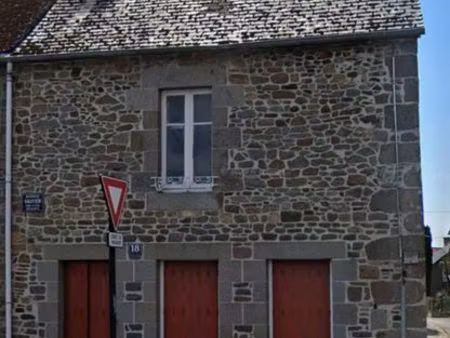 rare : maison de ville avec plein pieds  un atout en centre-ville