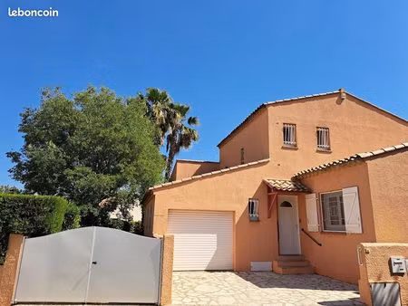 maison de 6 pièces avec garage  jardin et véranda