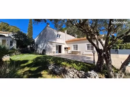 villa t5 140m2 piscine + terrain de boules à aiguelongue