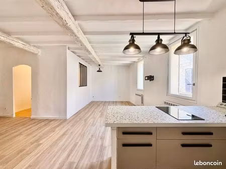 appartement centre aramon