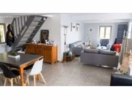 exclusivité location – magnifique t4 en duplex – saint-symphorien-d’ozon – hyper-centre