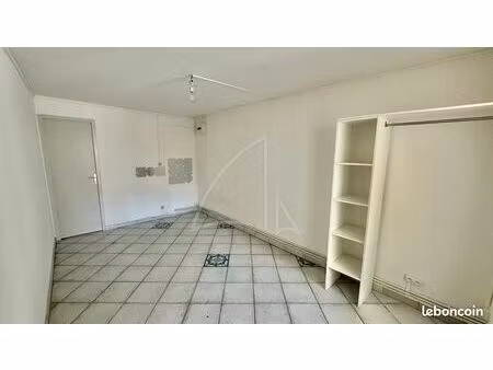 studio 1 pièce 26 m²