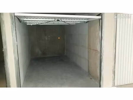 location garage port marianne richter