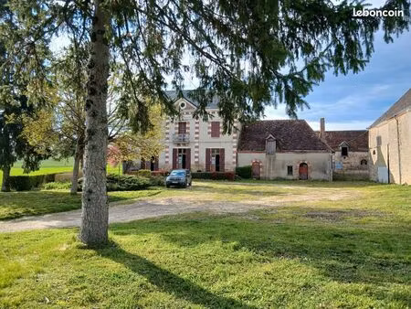 maison de maitre et ses dépendances