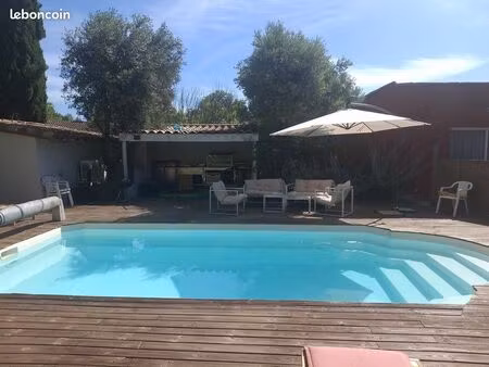 propriété 276m² 6 logements + piscine chauffée grande parcelle forte rentabilite