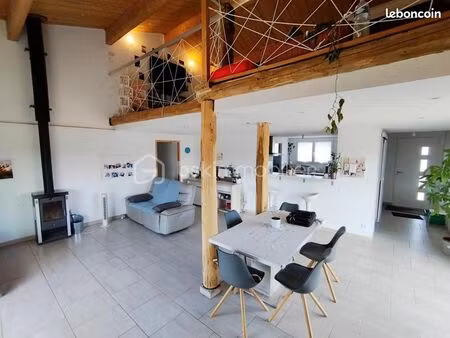 maison 10 pièces 305 m²