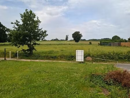 vend 1 terrain de 680 m2 à saint pere marc en poulet proche de saint malo