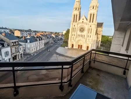 appartement hyper centre vu cathédrale
